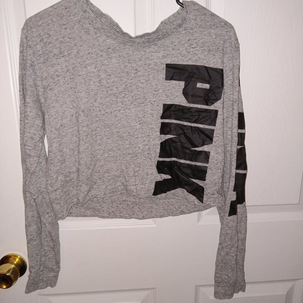 Ladies Pink by Victoria secret cropped long sleeve tee